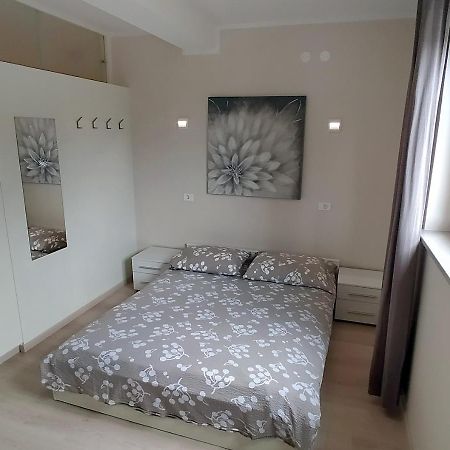 Spacious Izola Apartment Sl Exterior foto