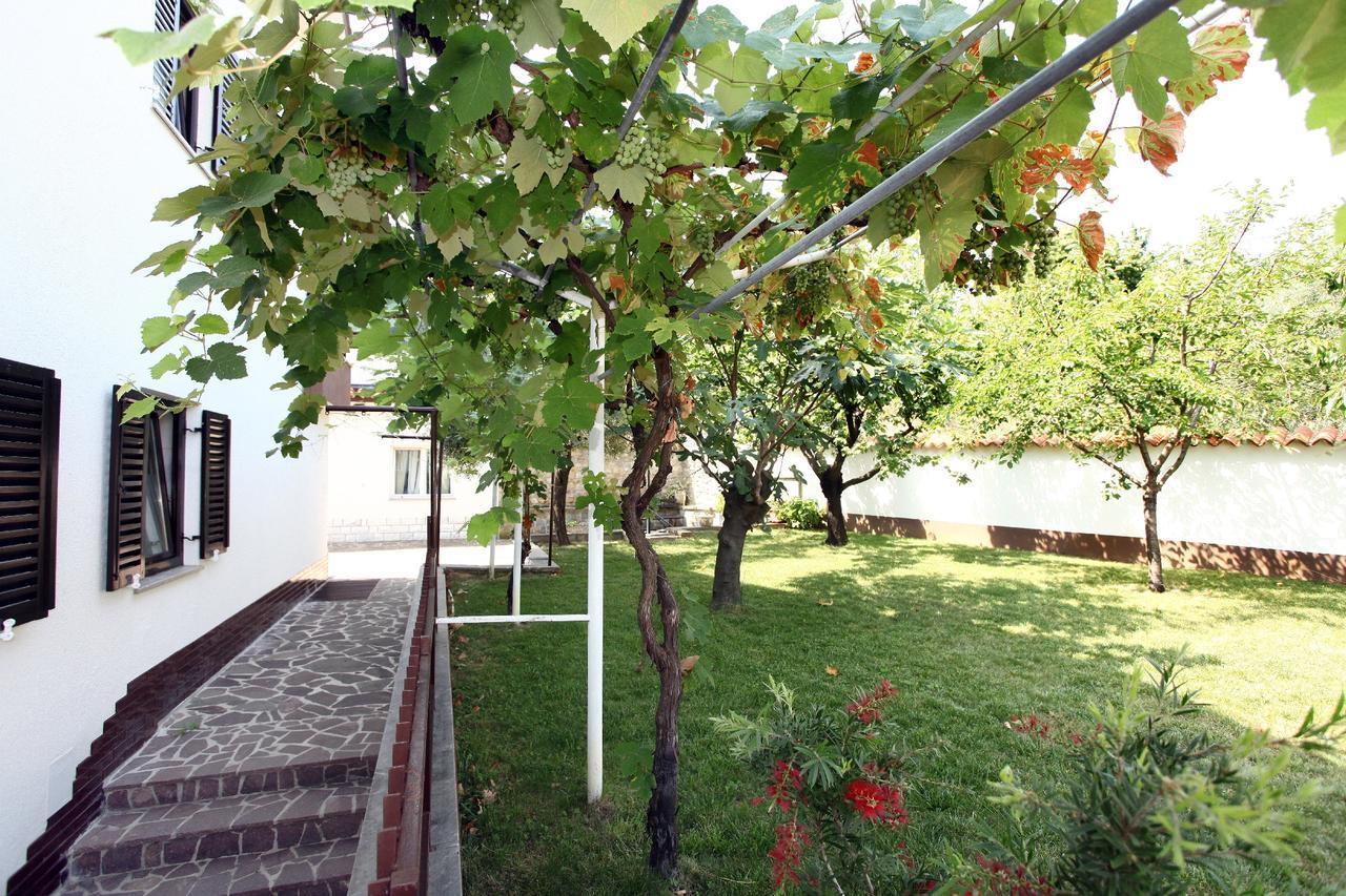 Spacious Izola Apartment Sl Exterior foto