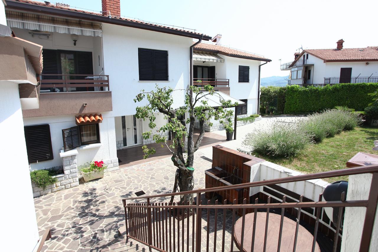 Spacious Izola Apartment Sl Exterior foto