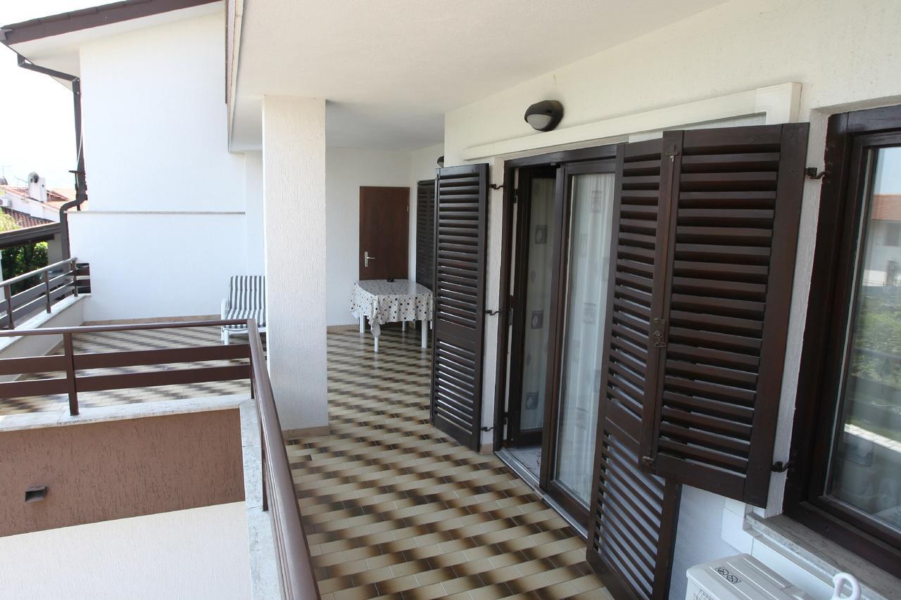Spacious Izola Apartment Sl Exterior foto